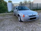 Opel Kadett E CC Sondermodel Beauty - Opel Kadett aus 1991