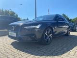 Volvo V90 B5 Diesel AWD Ultimate Dark Standheizung AHK - Volvo V90: Ultimate Dark