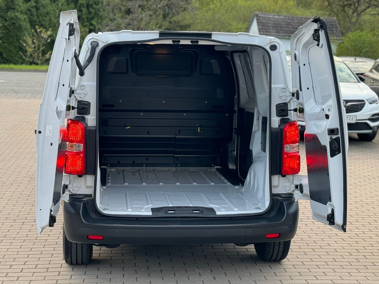 PEUGEOT Expert, 2023, Diesel, 144 PS