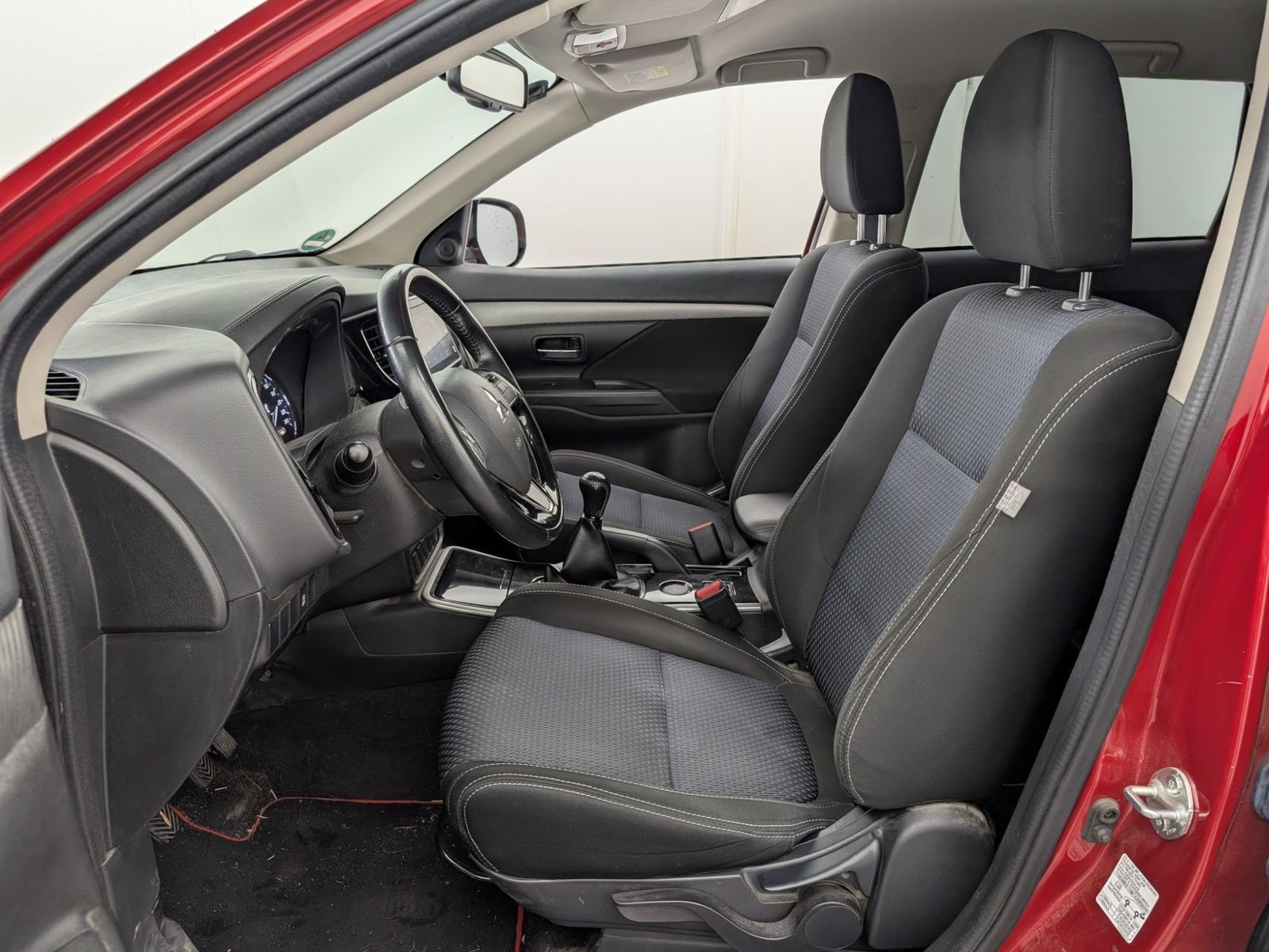 MITSUBISHI Outlander 2.0 MIVEC Edition Kamera SHZ – Bild 8