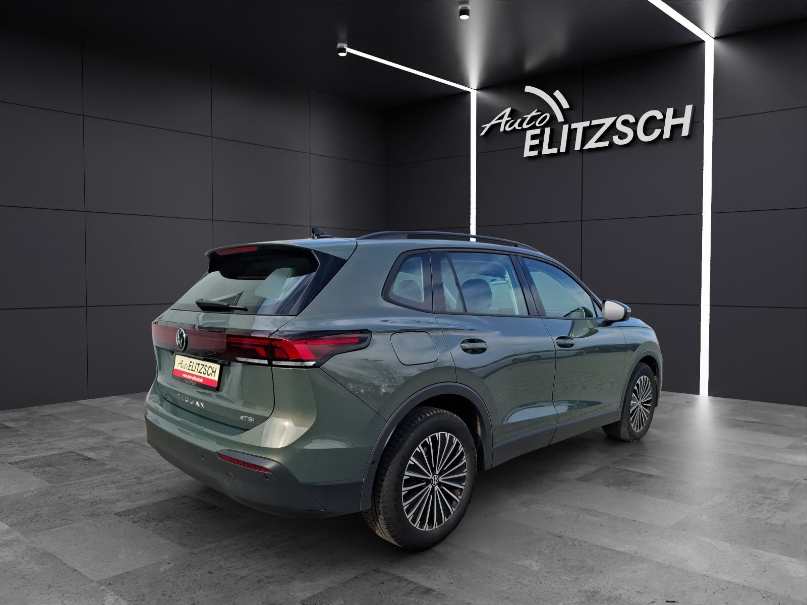 Fahrzeugabbildung Volkswagen Tiguan eTSI Life DSG Standhzg. LED AHK Navi AID