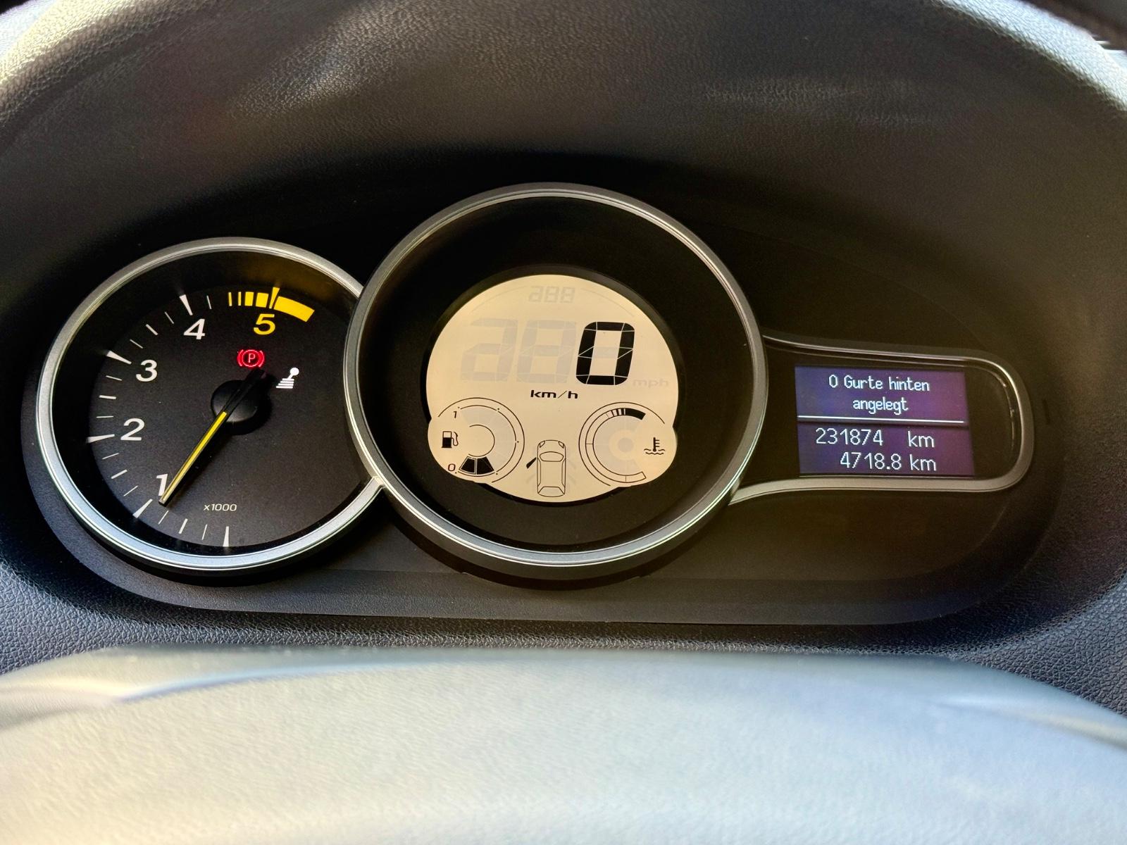 Renault Megane 2012 — photo 15