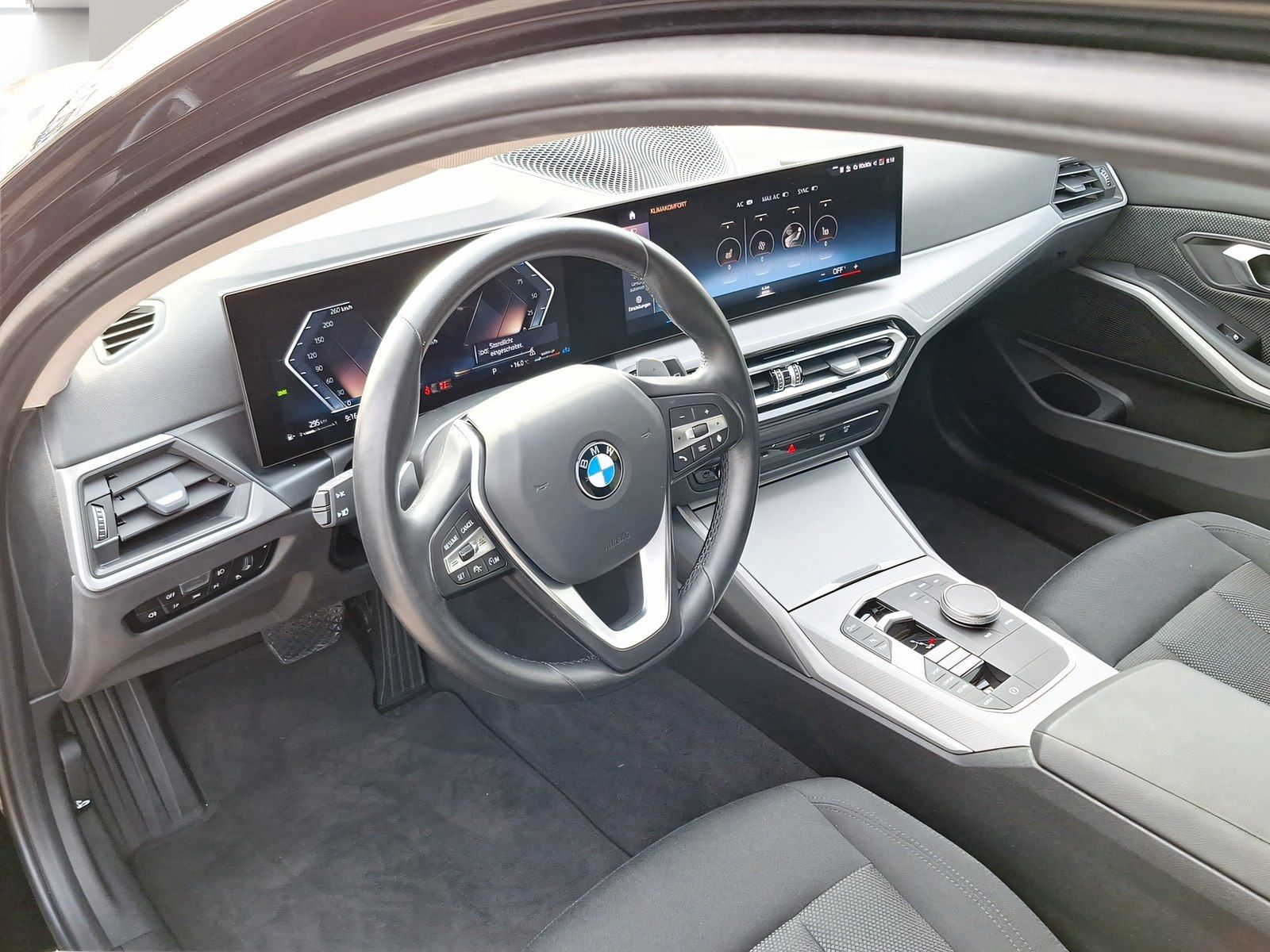 BMW 320i Touring Standheizung Navi AHK Kamera foto 4