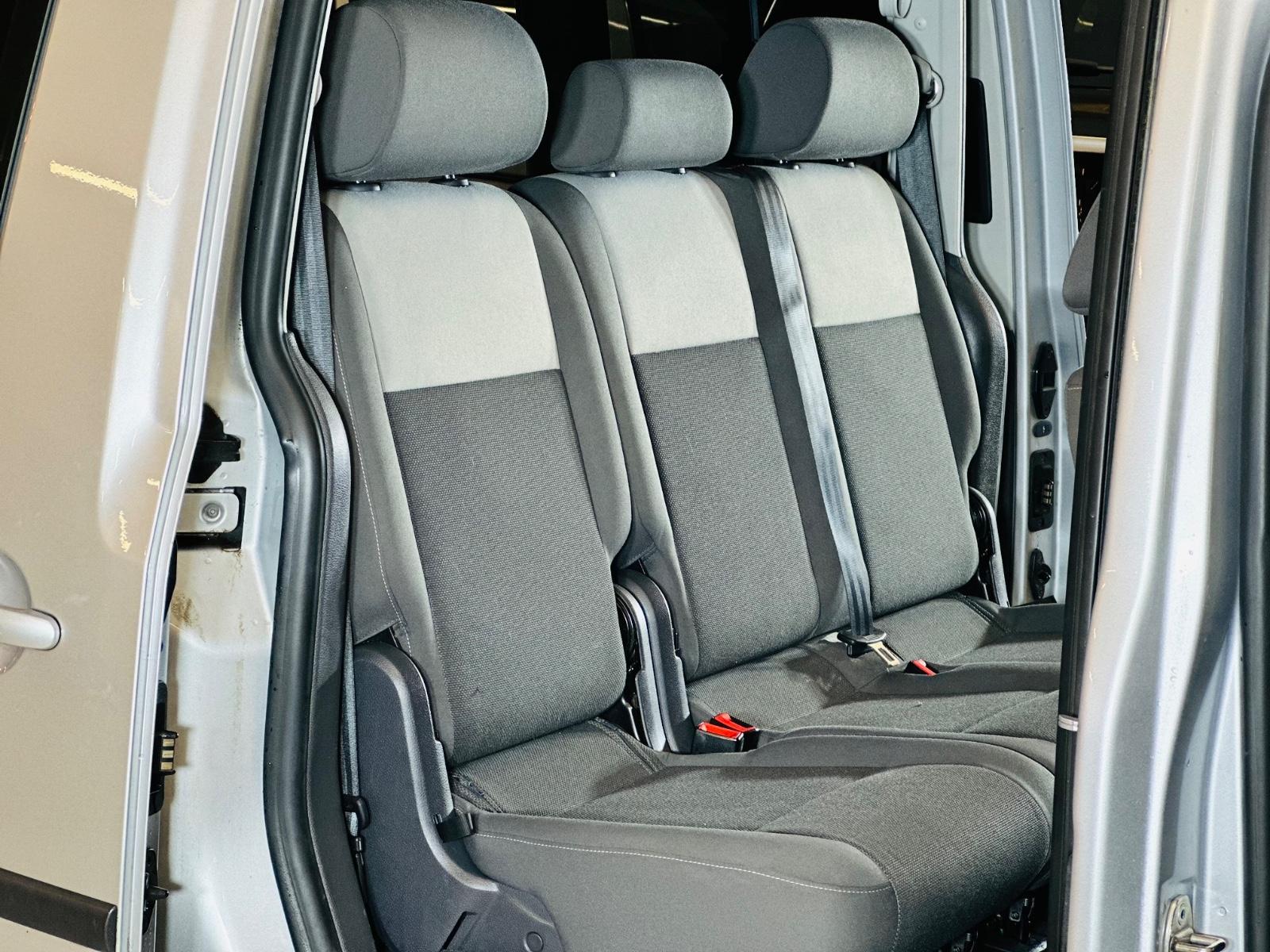 Volkswagen Caddy Maxi-Behindertengerecht-Rampe-