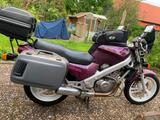 Honda Revere NTV 650 RC33 - HONDA NTV 650 REVERE