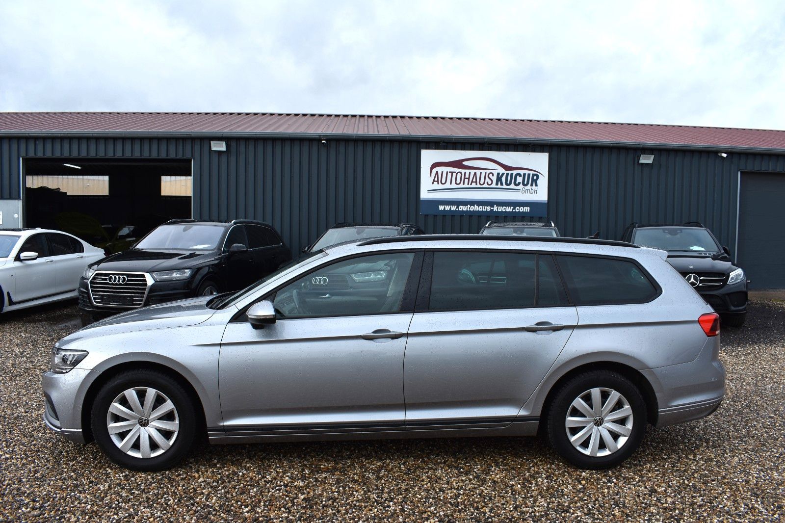 Fahrzeugabbildung Volkswagen Passat Variant Conceptline DSG AHK LED