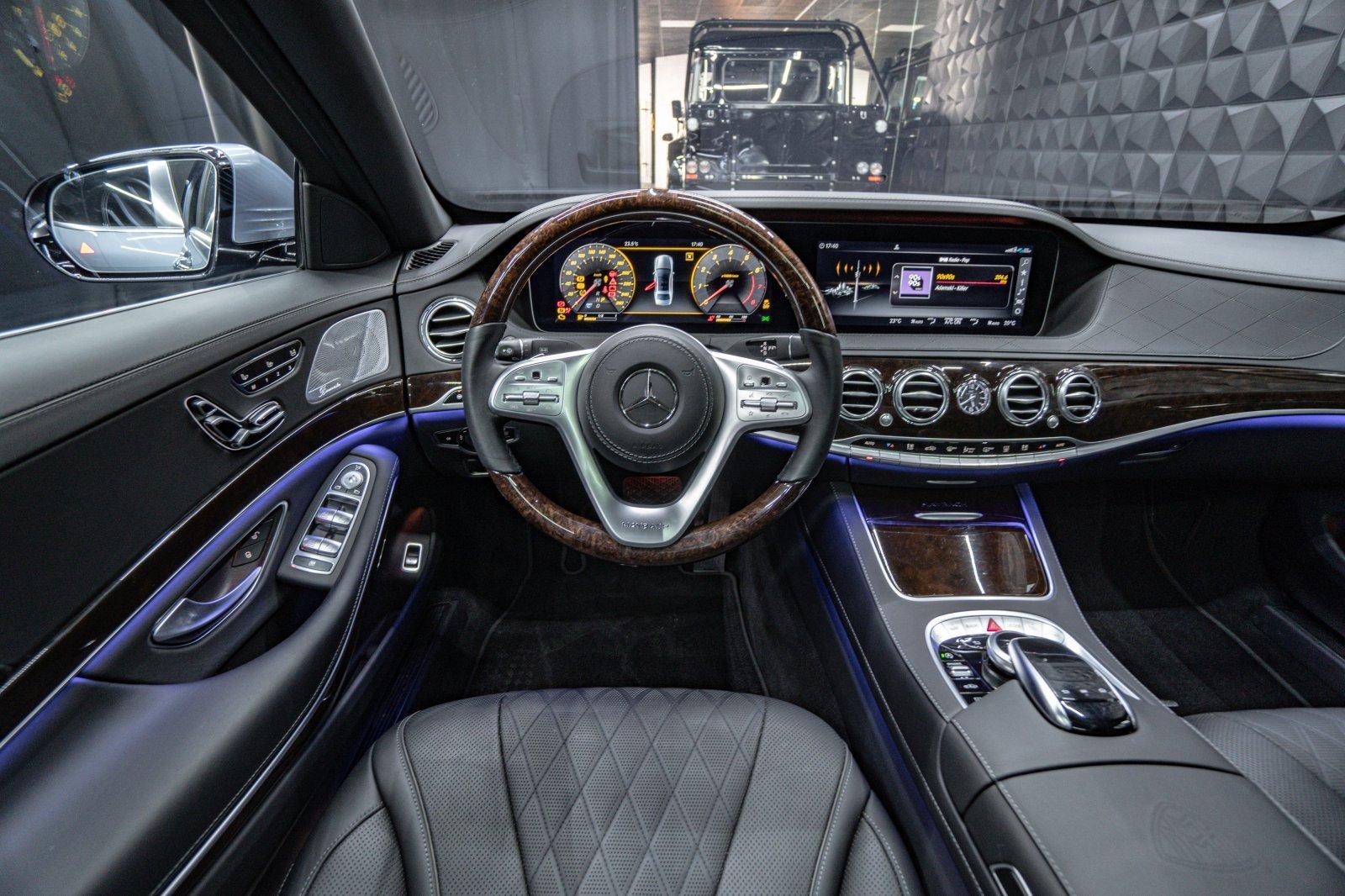 Mercedes-Benz S 650 Maybach V12 First-Class