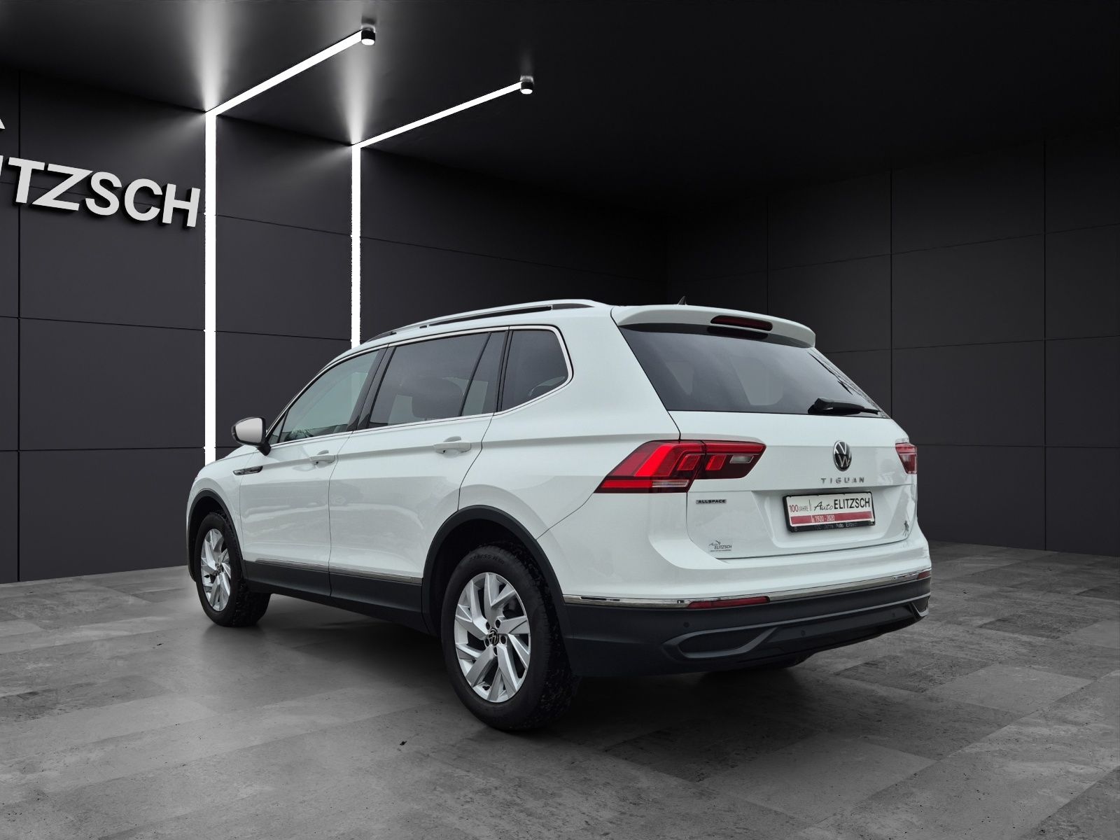 Fahrzeugabbildung Volkswagen Tiguan Allspace TDI LED AHK Navi AID ACC SHZ 18"