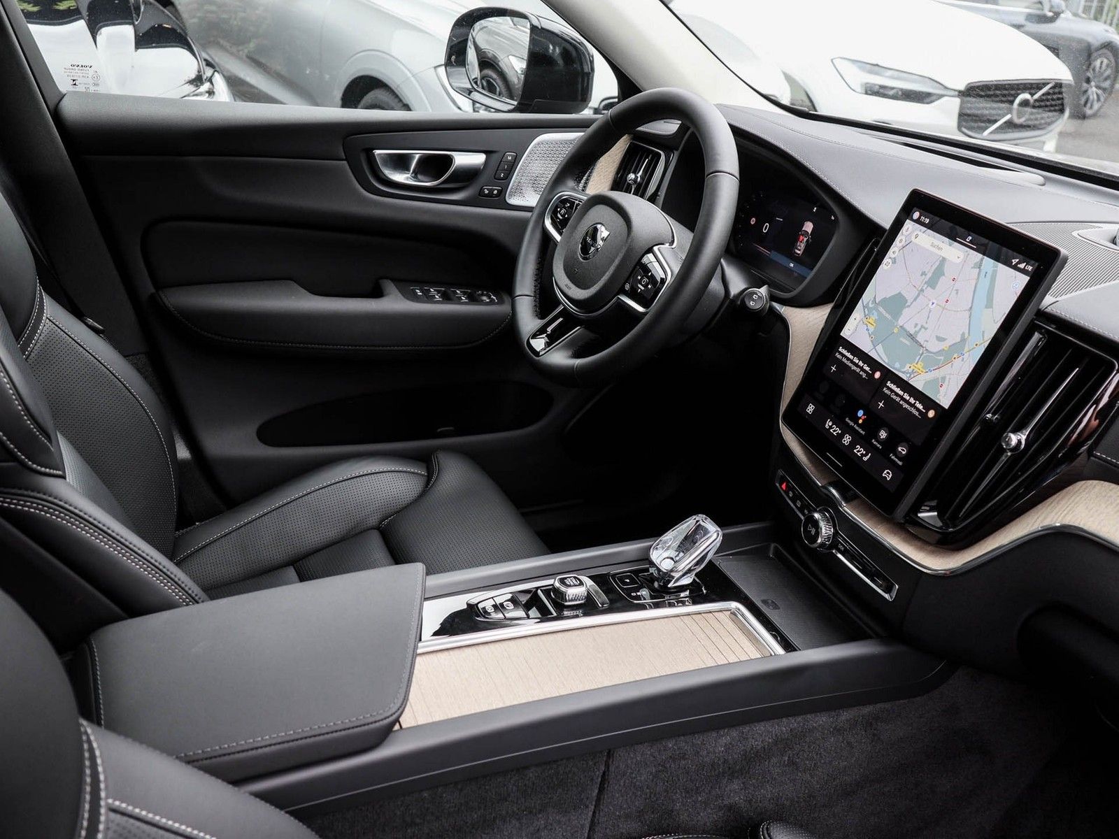 Volvo XC60 T8 AWD Ultra Dark Reskin NP:93.710,-//FOUR- imagem 3