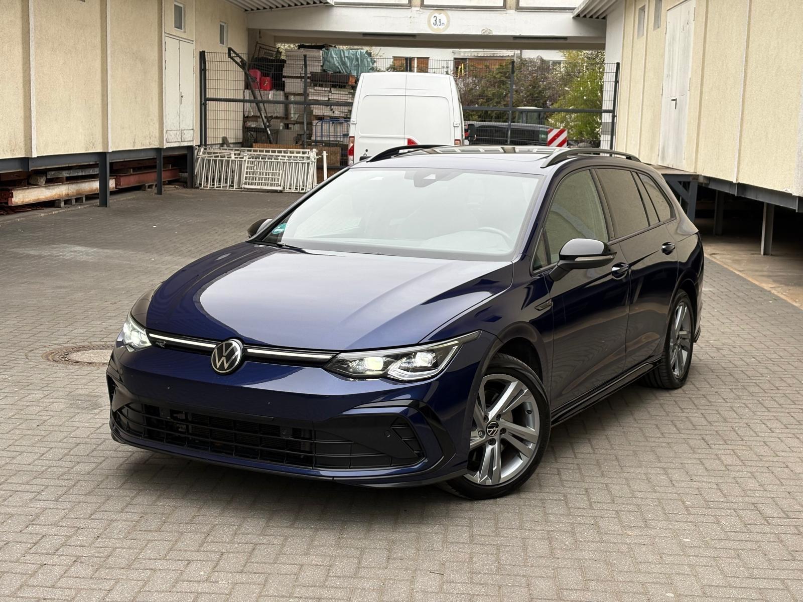 Volkswagen Golf VIII Variant R-Line PANO CAM H&K MATRIX AMB