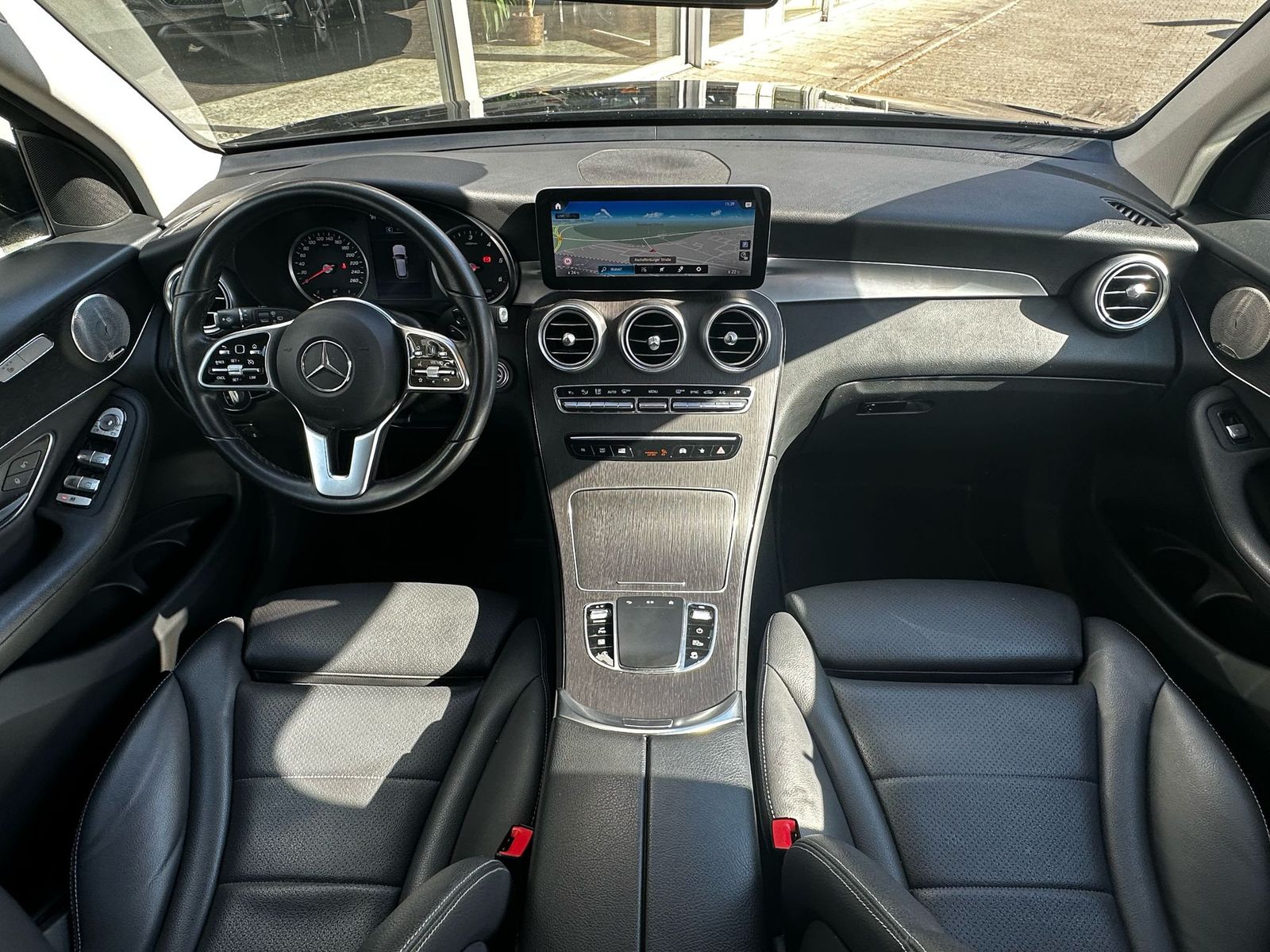 Fahrzeugabbildung Mercedes-Benz GLC 220d 4M Exclus NIGHT+NAVI+LED+KAM+BURMES+AHK
