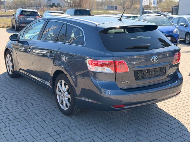 Toyota Avensis Kombi Executive EXPORT