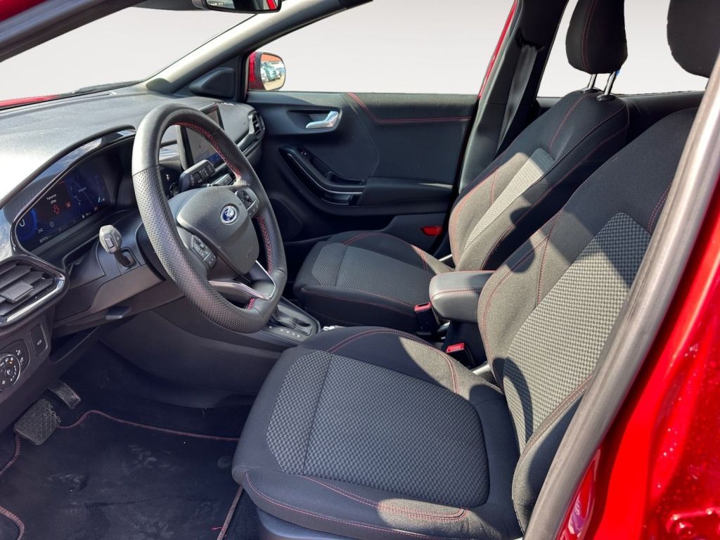 Fahrzeugabbildung Ford Puma 1.0 EcoBoost Hybrid Aut. ST-LINE