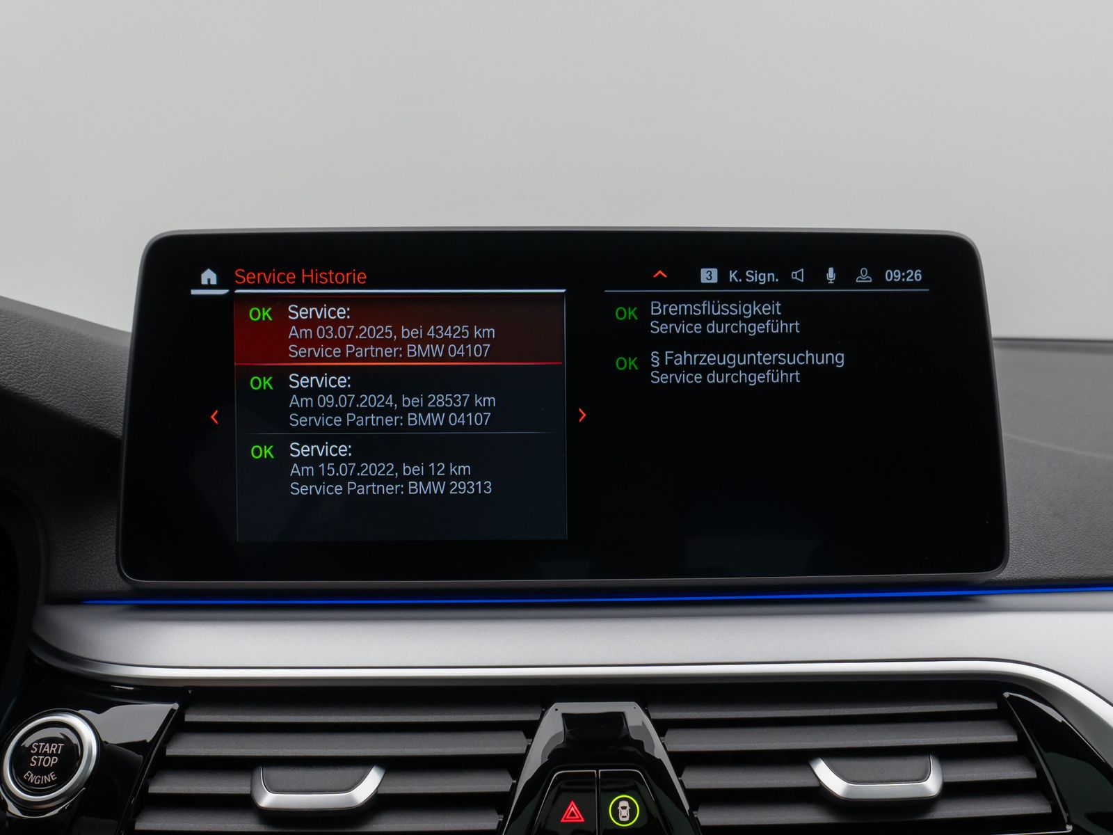 Fahrzeugabbildung BMW 530i xD Panorama Kamera Laser HUD HiFi Komfort