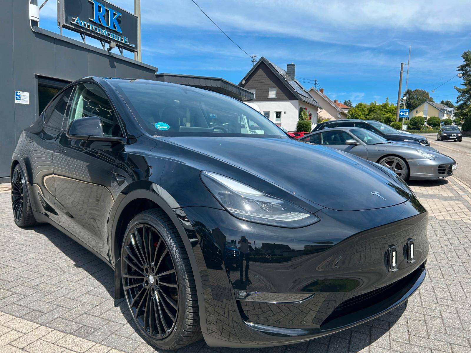 Tesla Model Y Performance Dual AWD