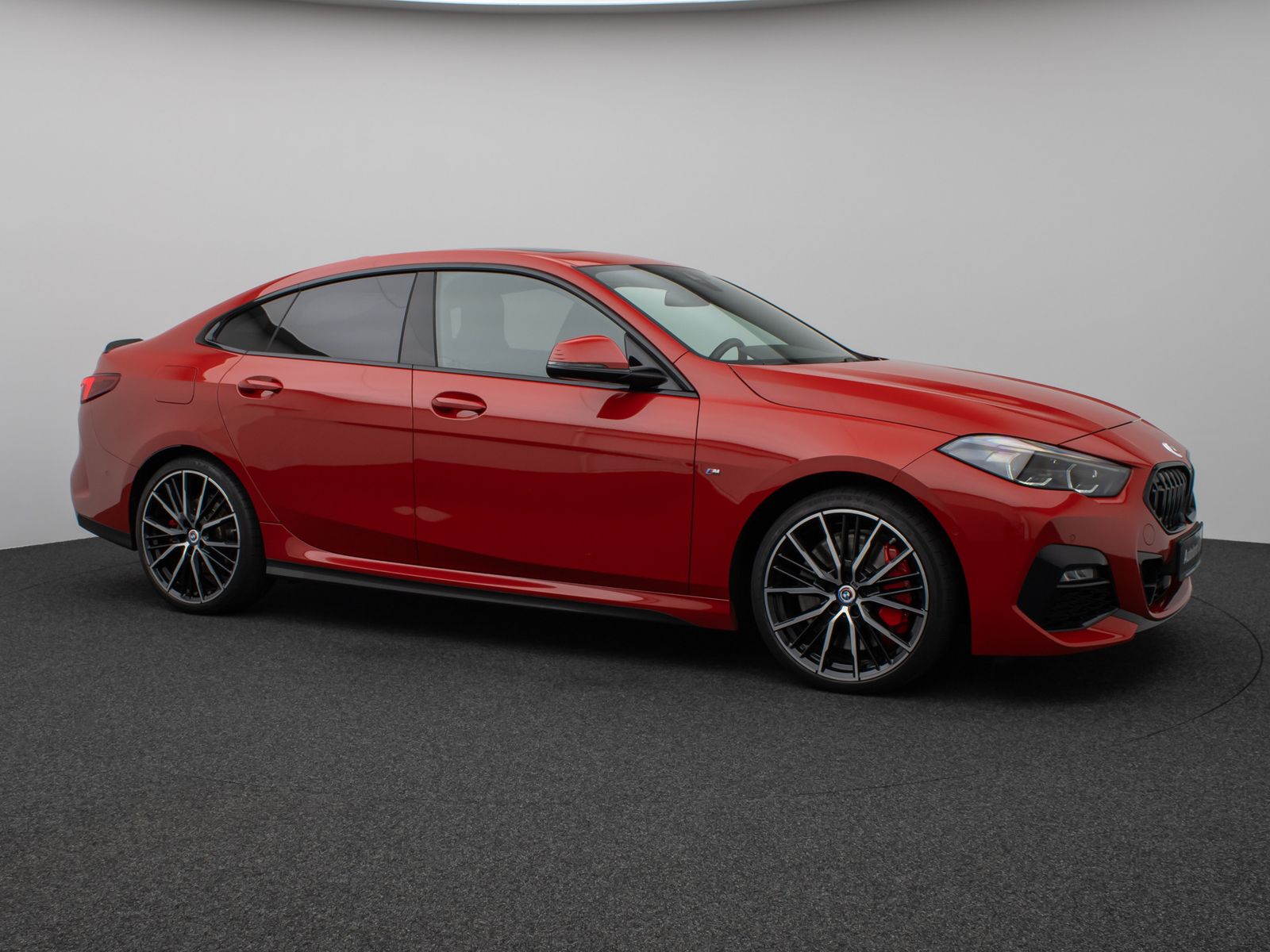 Fahrzeugabbildung BMW 220i Gran Coupé xDr M Sport Panorama Kamera H/K