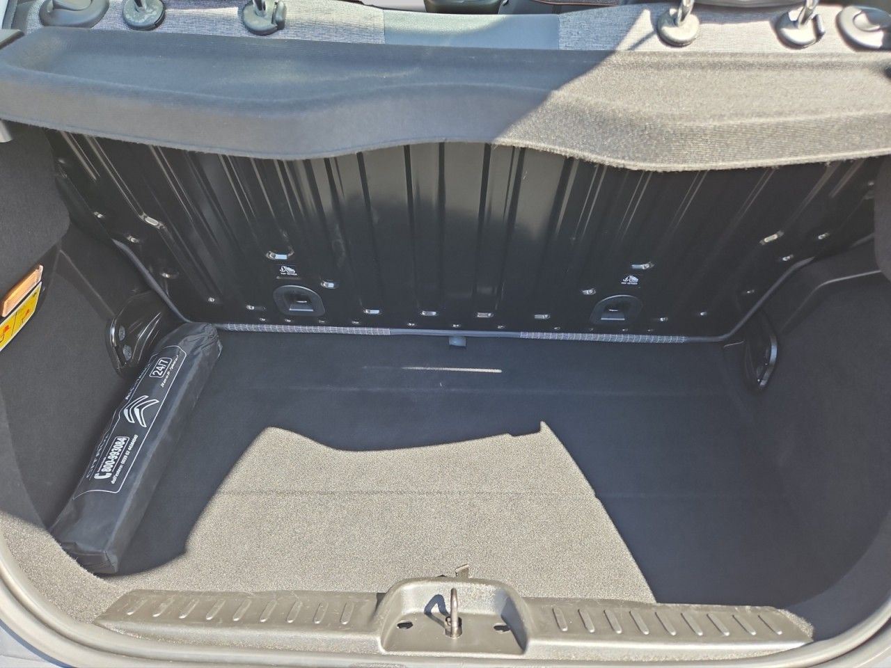 Fahrzeugabbildung Fiat 500 e Icon Batterieprotokoll,Navi 42kW Akku