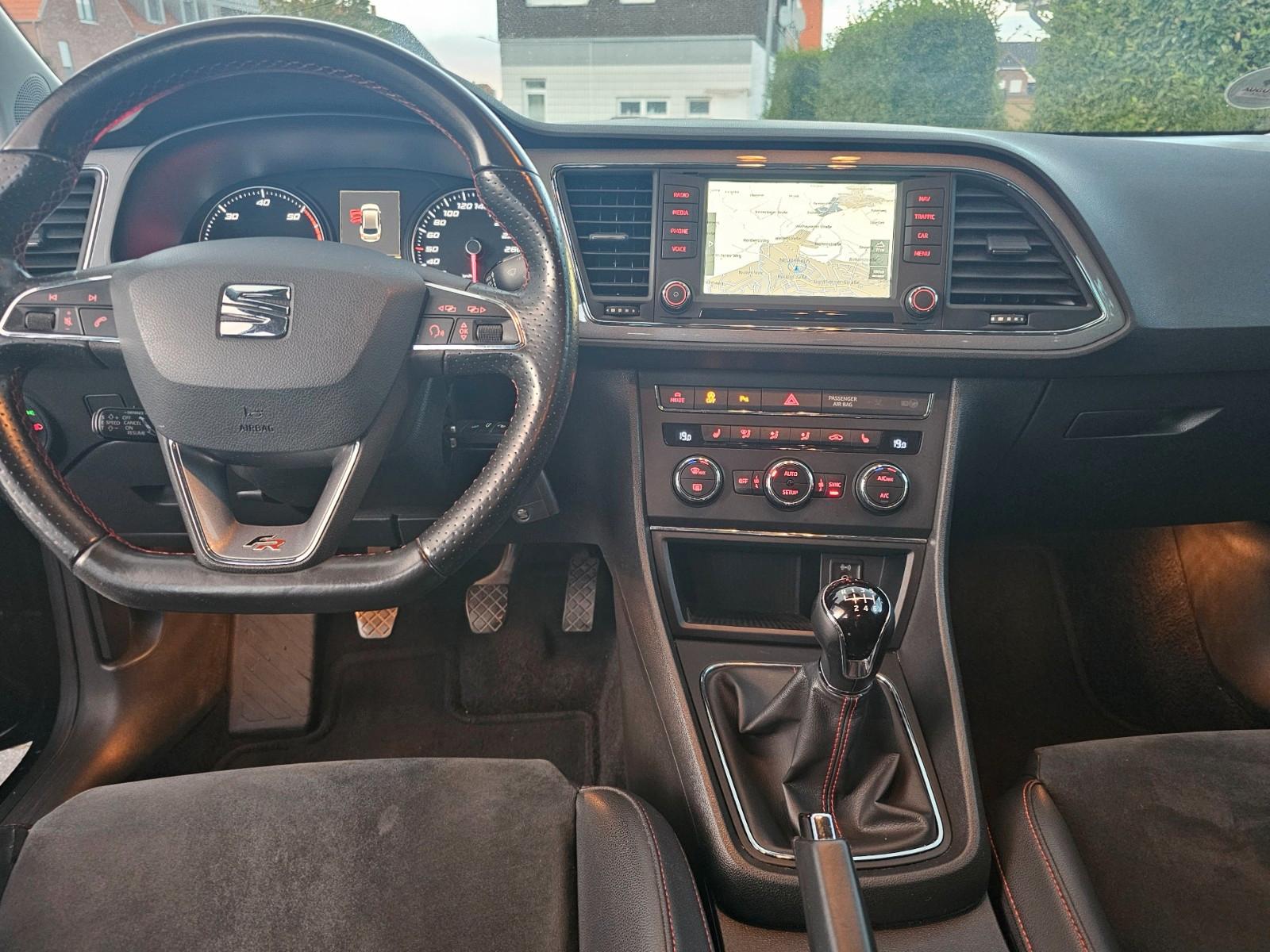 Seat Leon 2015 — photo 9