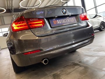 BMW 320d xDrive *NAVI*PDC*SZHZ*BI-XENON*