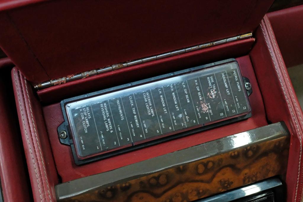 Aston Martin Lagonda