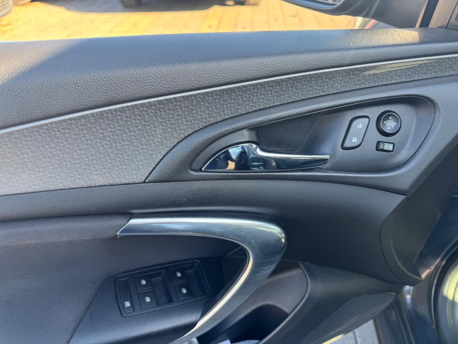 Opel Insignia 2015 — photo 16