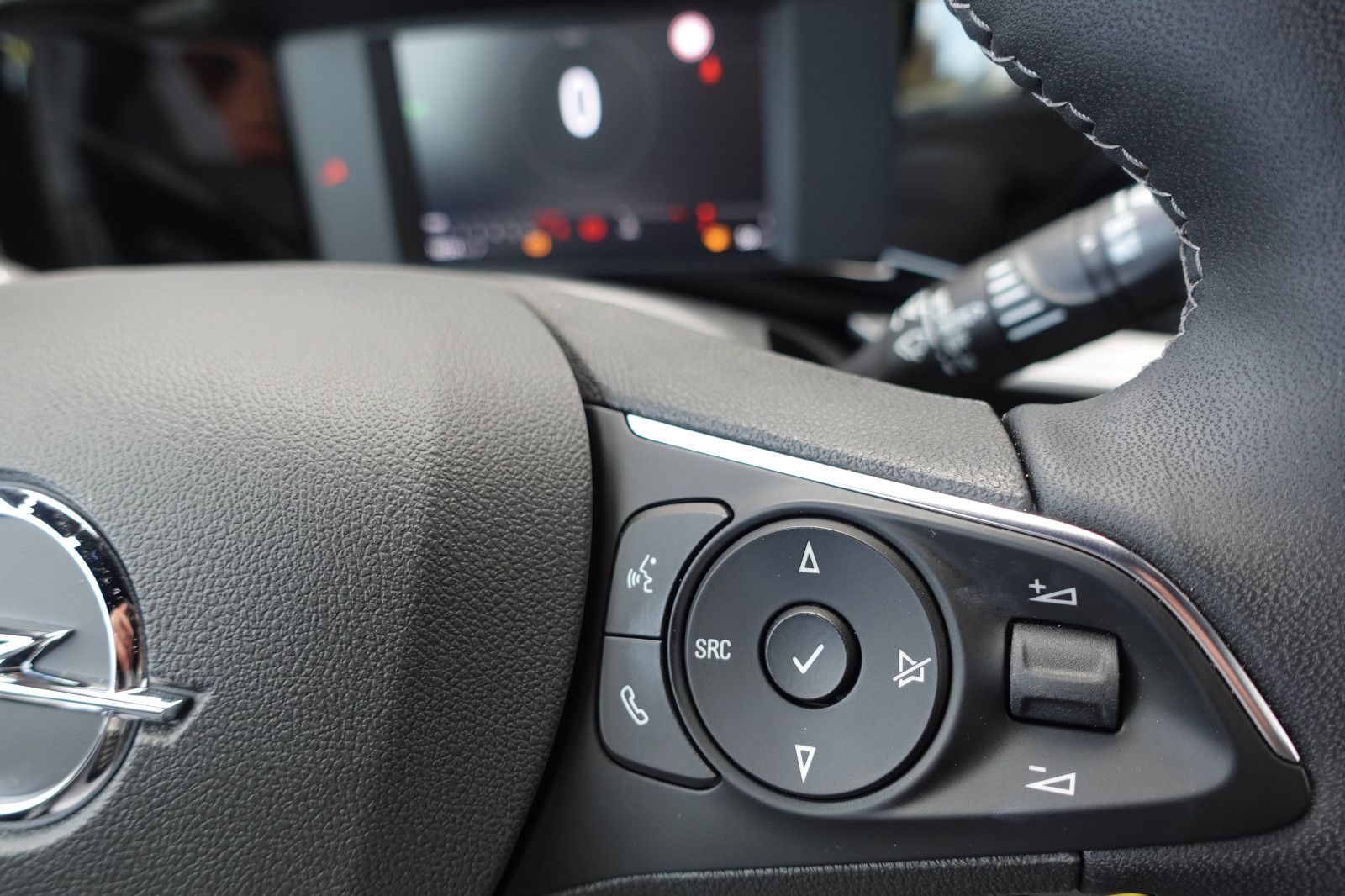 Fahrzeugabbildung Opel Mokka GS 1.2T,Sitzhzg,Kamera,Allwetter,LED,DAB+