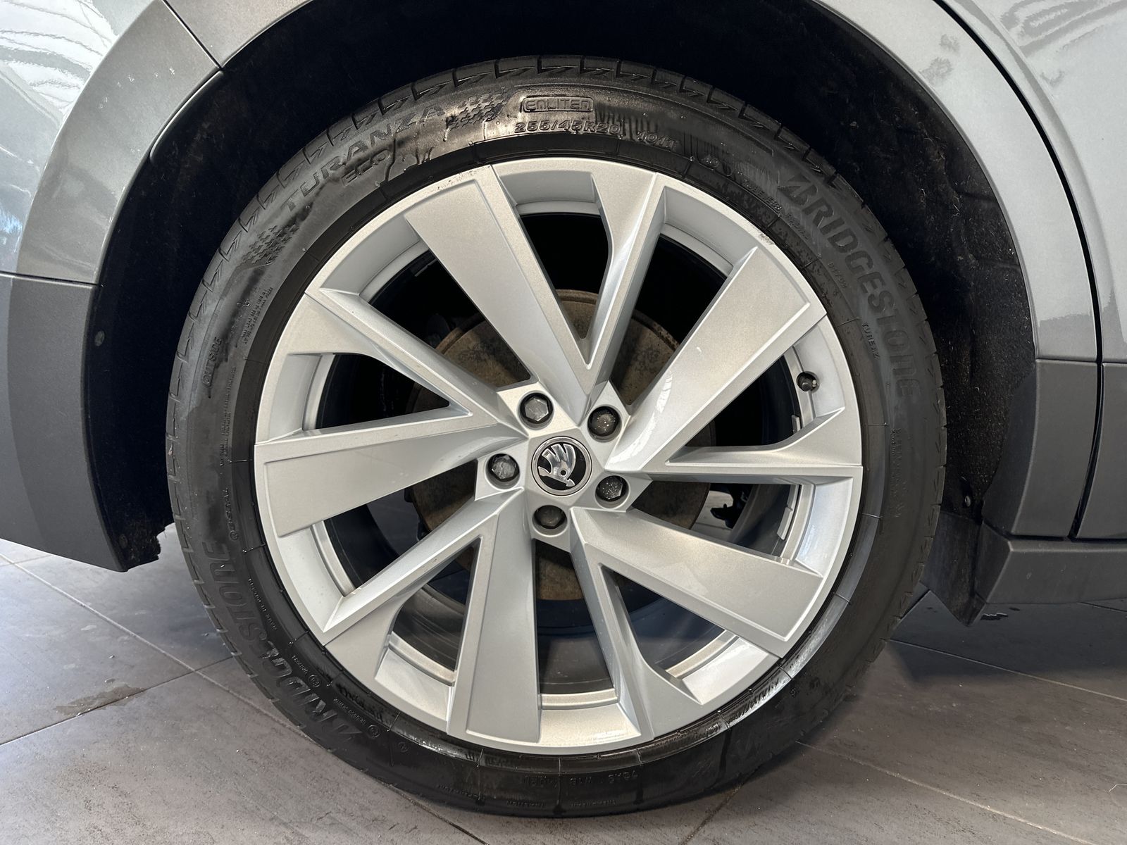 Fahrzeugabbildung SKODA Enyaq 80 Sport Plus NAV+LED+KAMERA+20ZOLL+AHK+PP