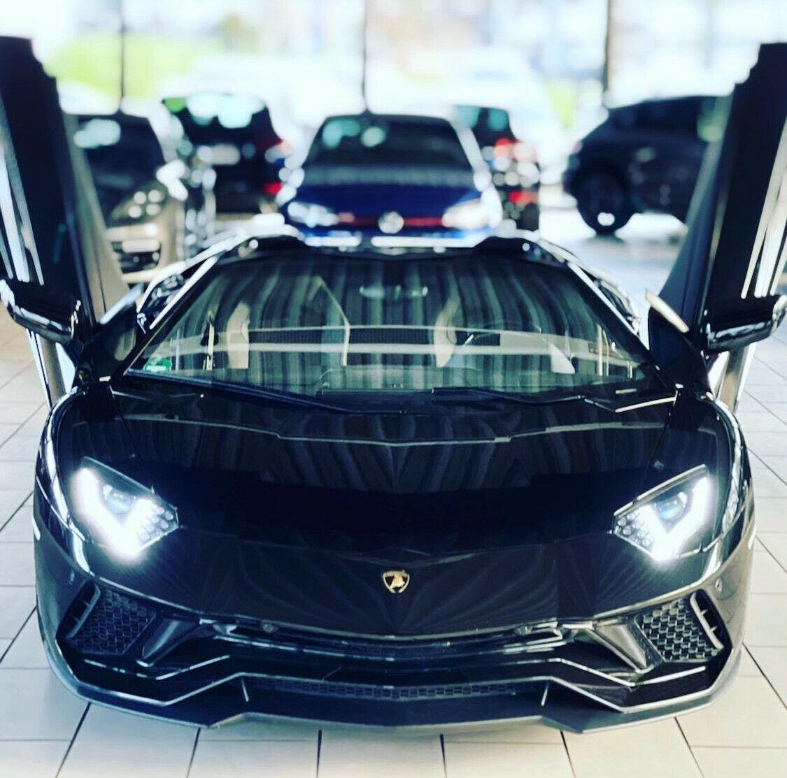 showroom-image-main