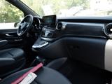 Mercedes-Benz V 300 AVANTGARDE EXTRALANG+4x4+DISTR+STHZG - Vans mit Schiebetür