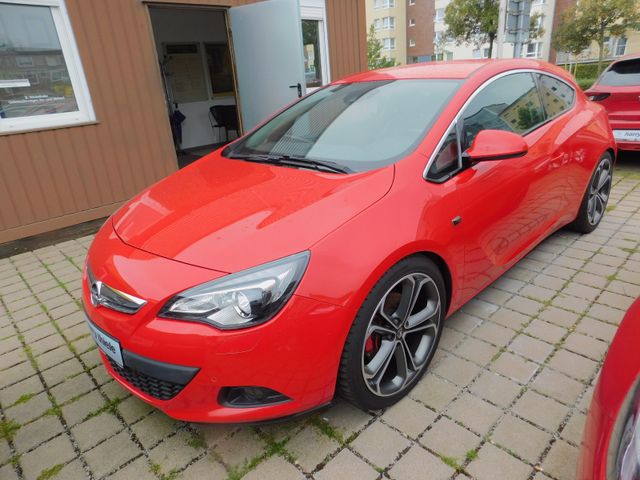 Opel Astra J GTC Innovation