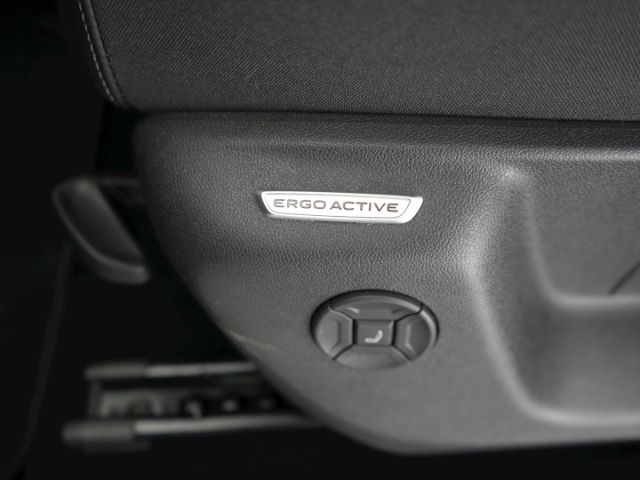 Tiguan R-LINE 4MOTION DSG+NAVI+MATRIX-LED-LICHT+