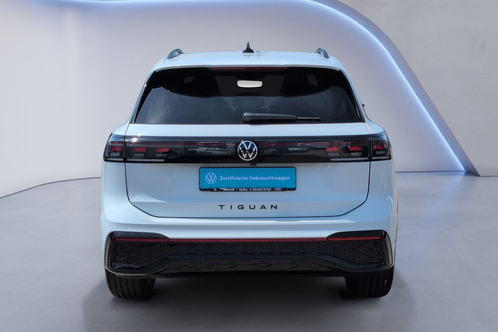 Tiguan R-Line 1.5 eTSI DSG AHK+PANO+BlackStyle+