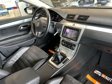Volkswagen Passat *Sport-Paket*Tempo*Navi*PDC*BI-XENON*