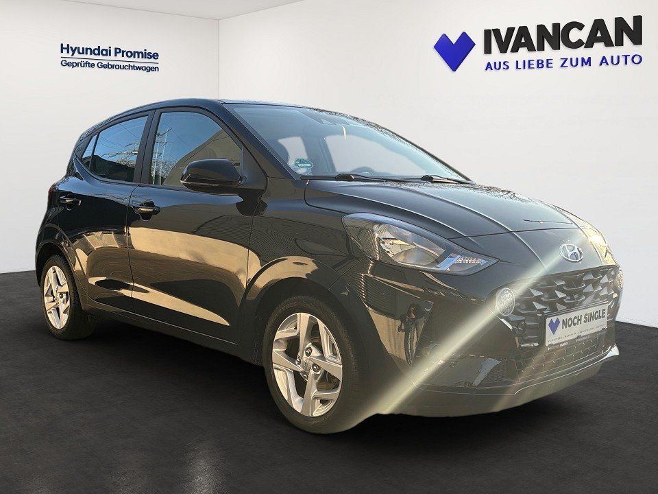 Fahrzeugabbildung Hyundai i10 1.2i 84PS A/T Trend Komfortpaket, Navipaket
