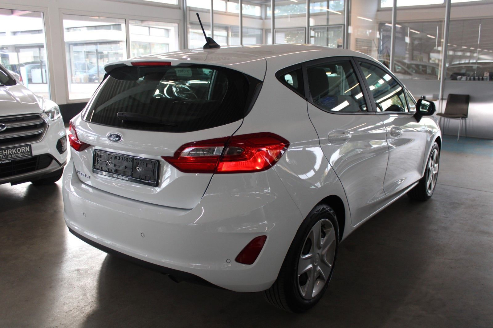 Fahrzeugabbildung Ford Fiesta 1,5 TDCi Cool & Connect 5-T LED WinterP.