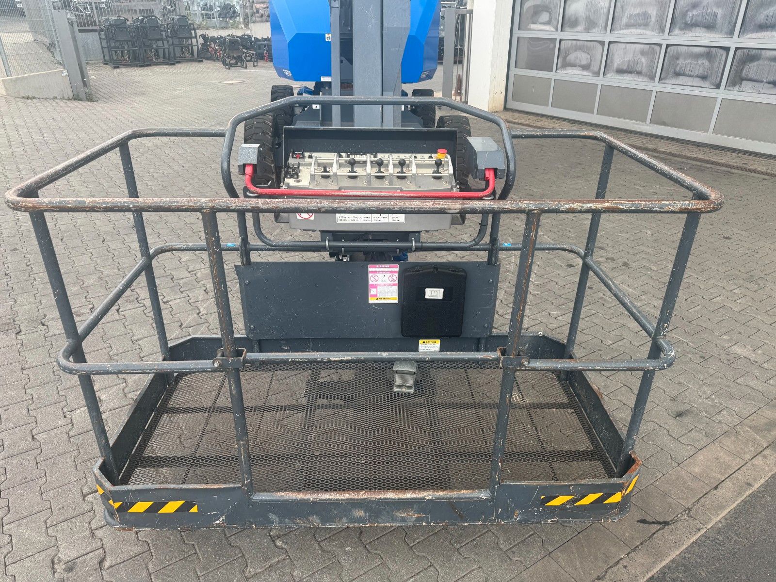 Fahrzeugabbildung Andere Aichi SP 14 DJ / 1.178h / Arbeitshöhe: 15,9m