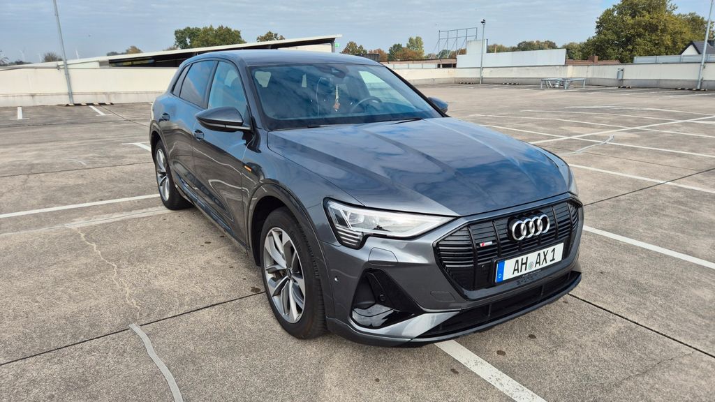 Image of Audi e-tron