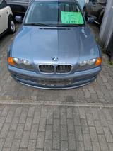 BMW 318i 1,9 l Benzin - BMW 318 aus 2000: 318i