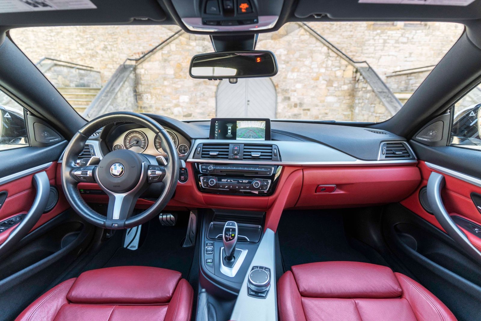 Fahrzeugabbildung BMW 430i Coupé M-SPORTPAKET HUD KAM LED H&K TOTW