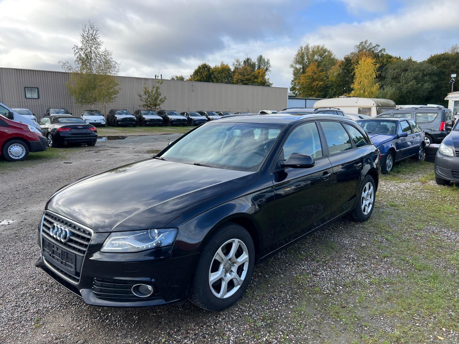 Audi A4 2011 — photo 41