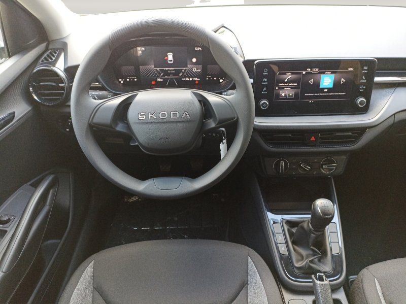 Fahrzeugansicht 9 Fahrzeugabbildung SKODA Fabia 1.0 TSI Essence