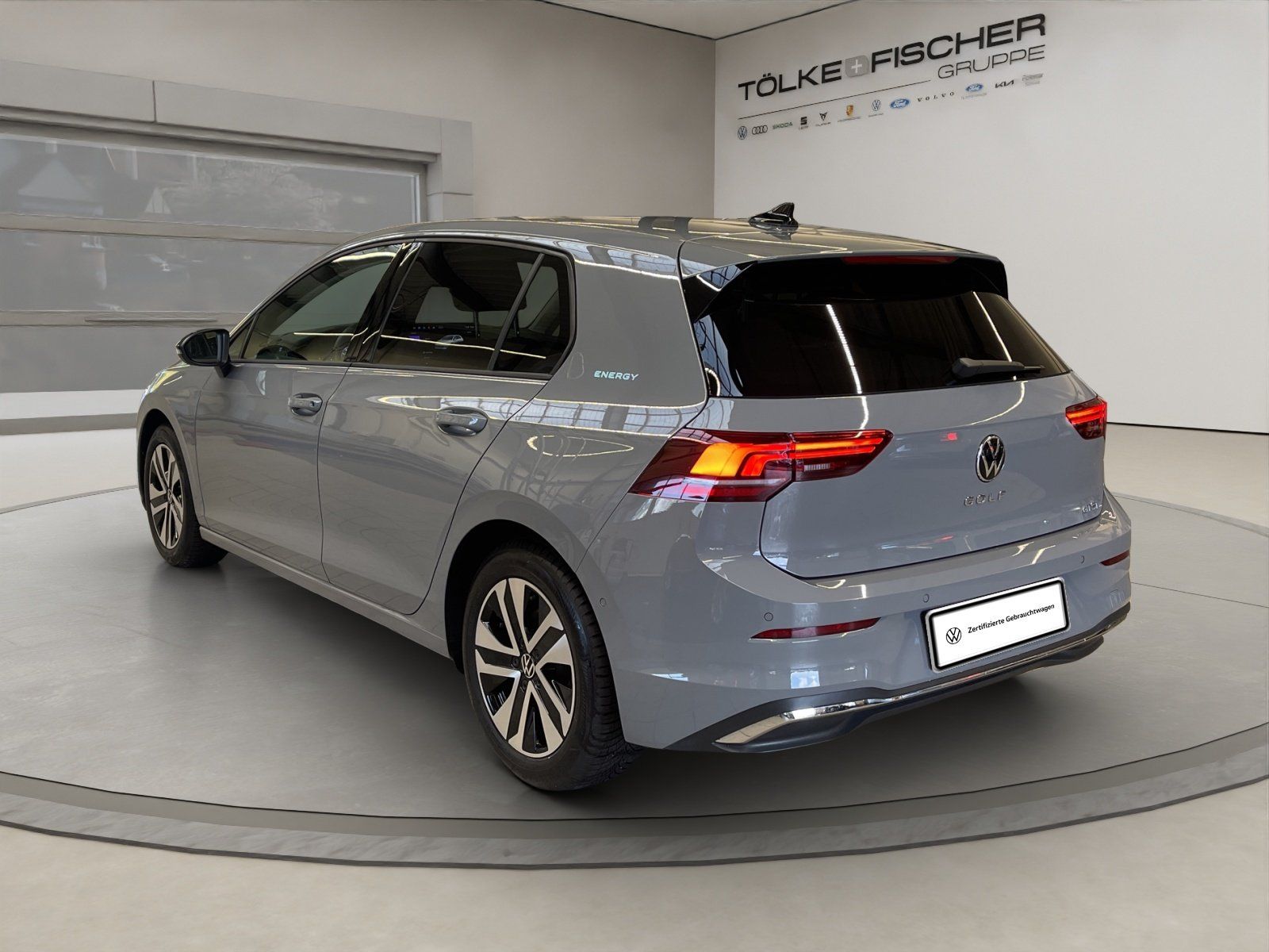 Volkswagen Golf VIII 1.5 eTSI W Energy ACC AUT Kam. Sportp foto 4