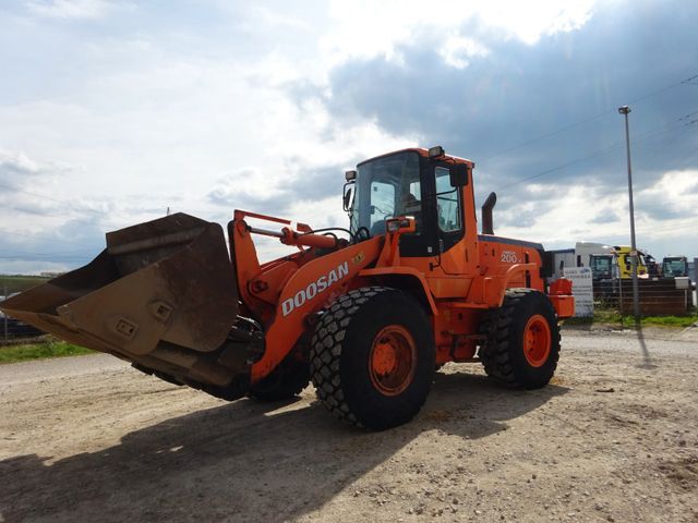 Doosan M200-V/KLIMA/WAAGE/GABEL/EXTRA SCHAUFEL