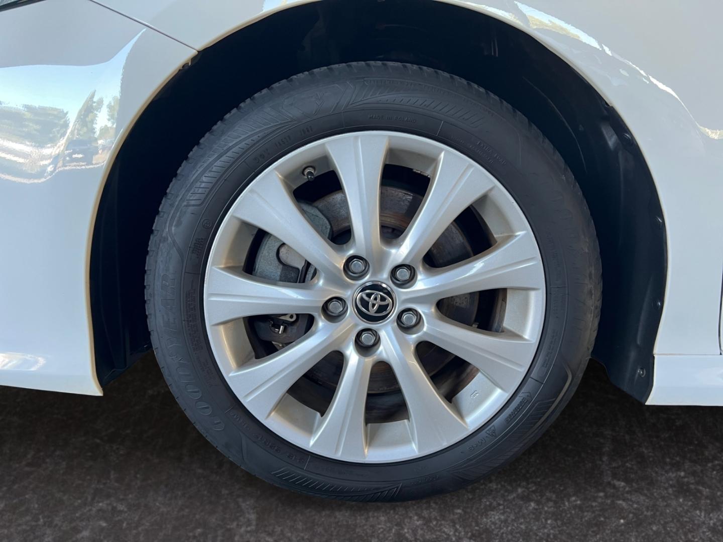 Toyota Camry Hybrid Business Edition *LED*el. Sitze*CAM