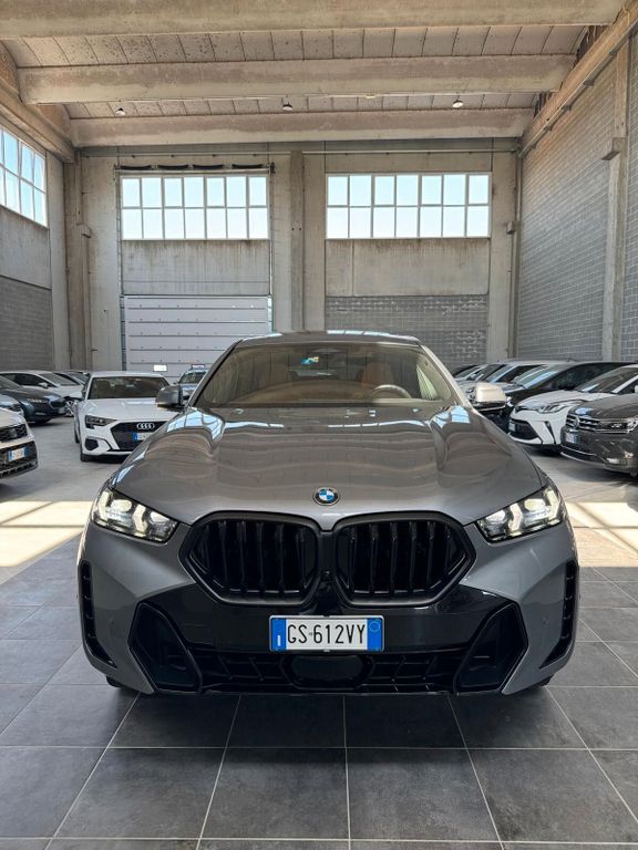 Image of BMW X6