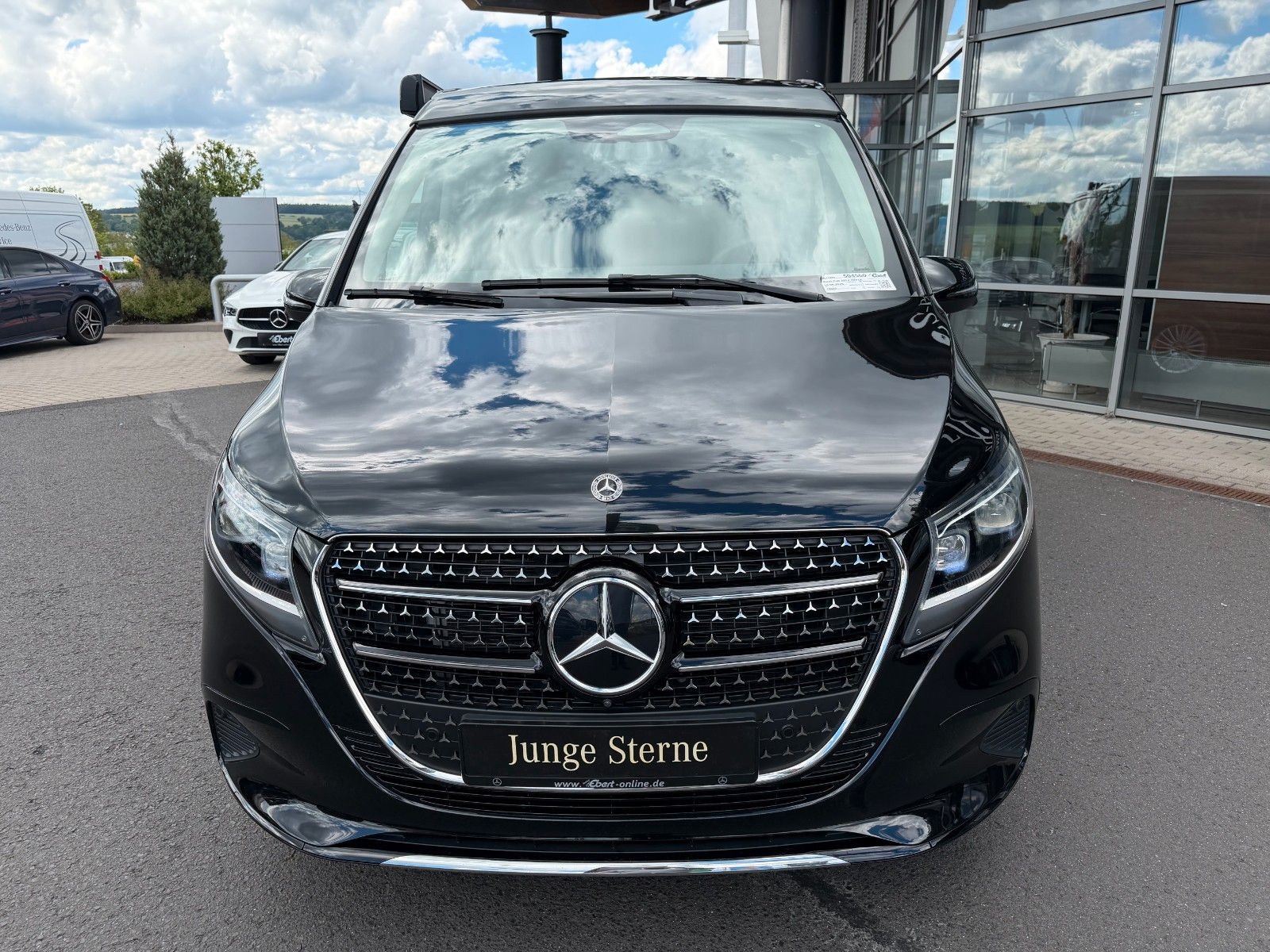 Fahrzeugabbildung Mercedes-Benz V 250 d Marco Polo 4MATIC AIRMATIC AHK2,5 Markis