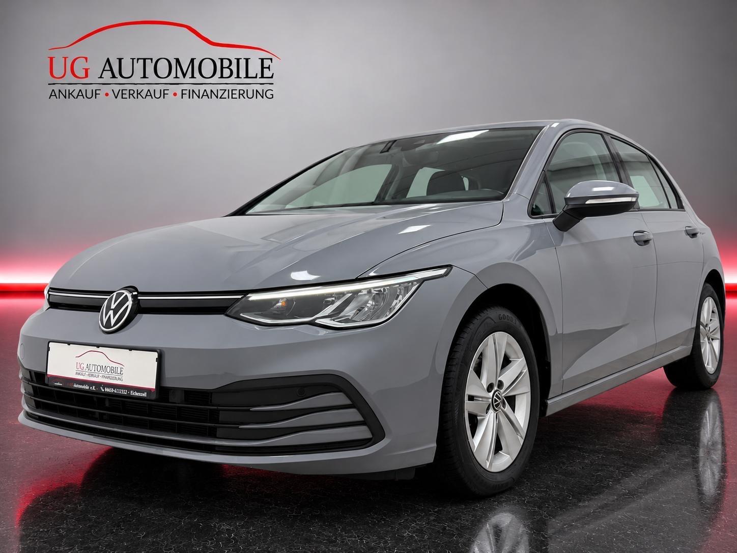 Volkswagen Golf VIII Lim. Life 1.5 eTSI * R-KAMERA * NAVI *