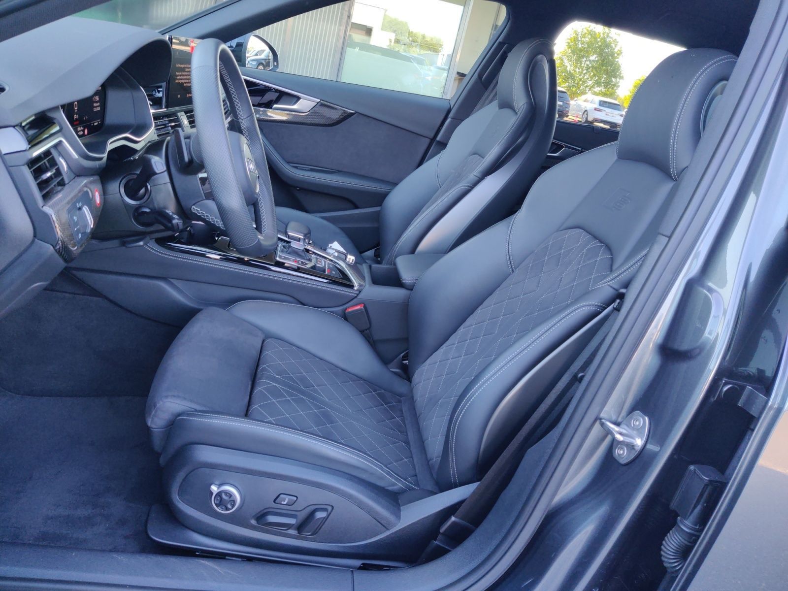 Audi S4 Avant 55 TDI q. Tipronic., AHK, Matrix-LED, R foto 9