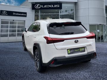 Lexus UX - 4