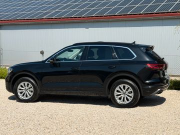 Volkswagen Touareg - 3
